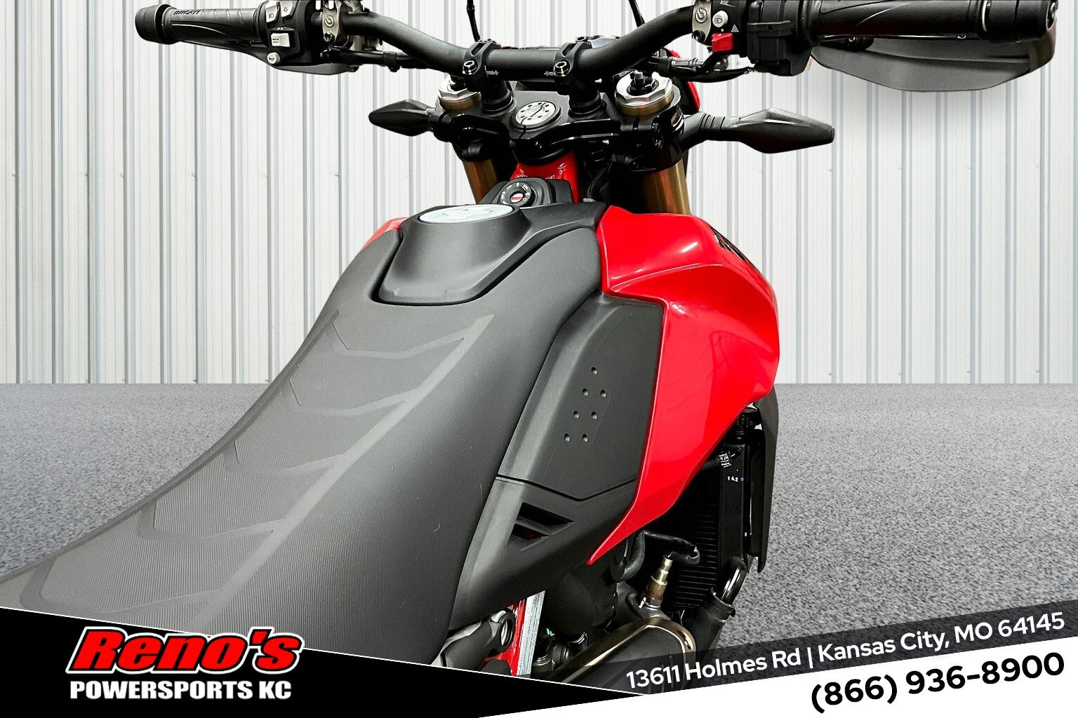 2024 Ducati Hypermotard 698 - Photo 9