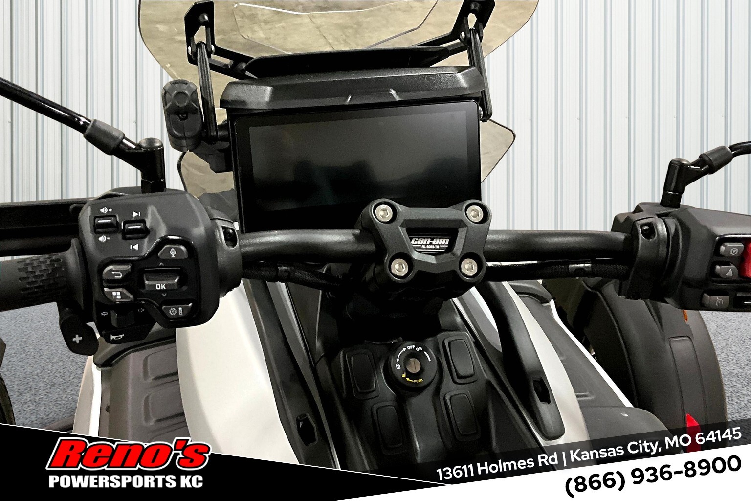 2025 Can-Am Canyon - Photo 14