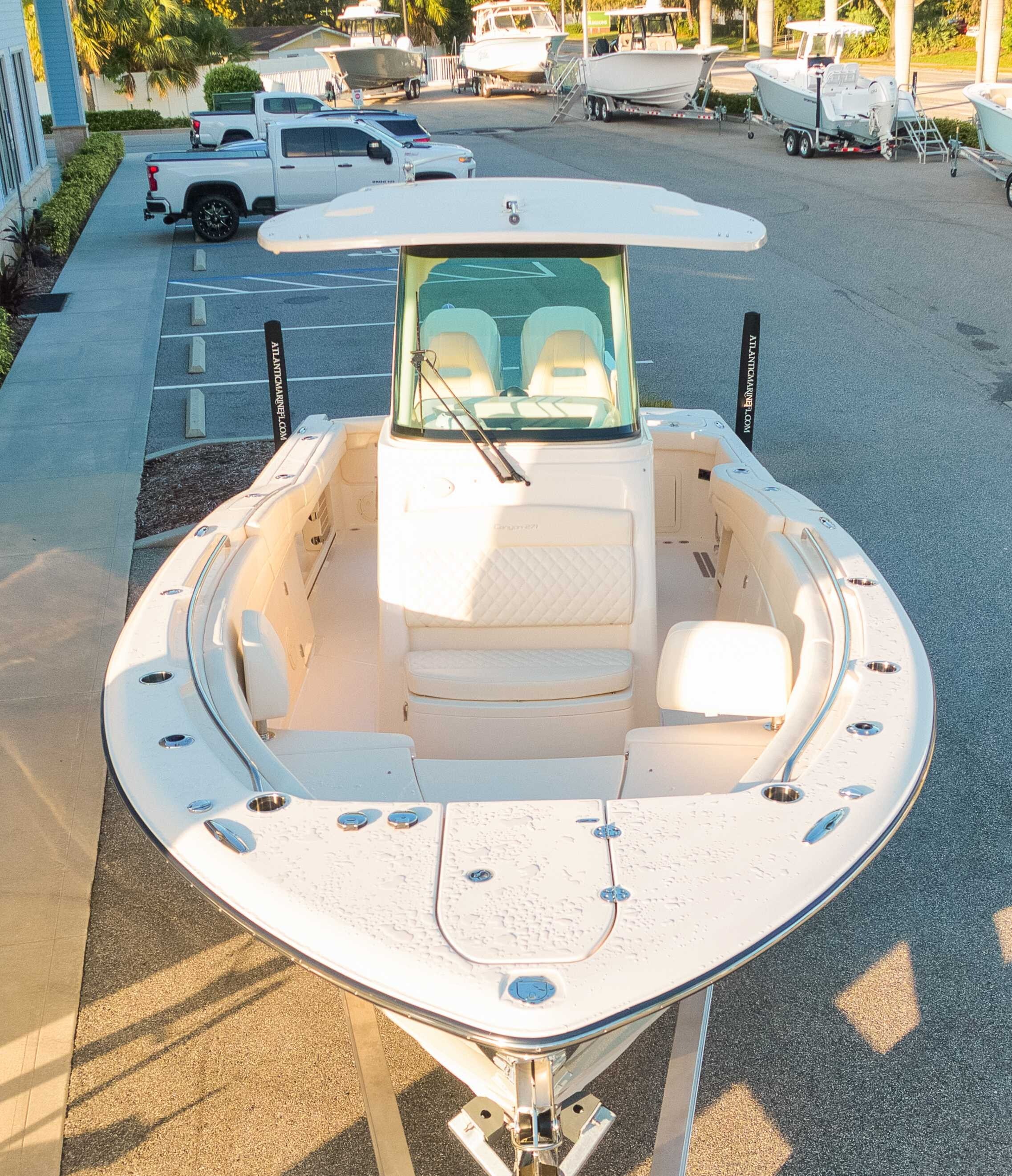 2026 Grady-White Canyon 271