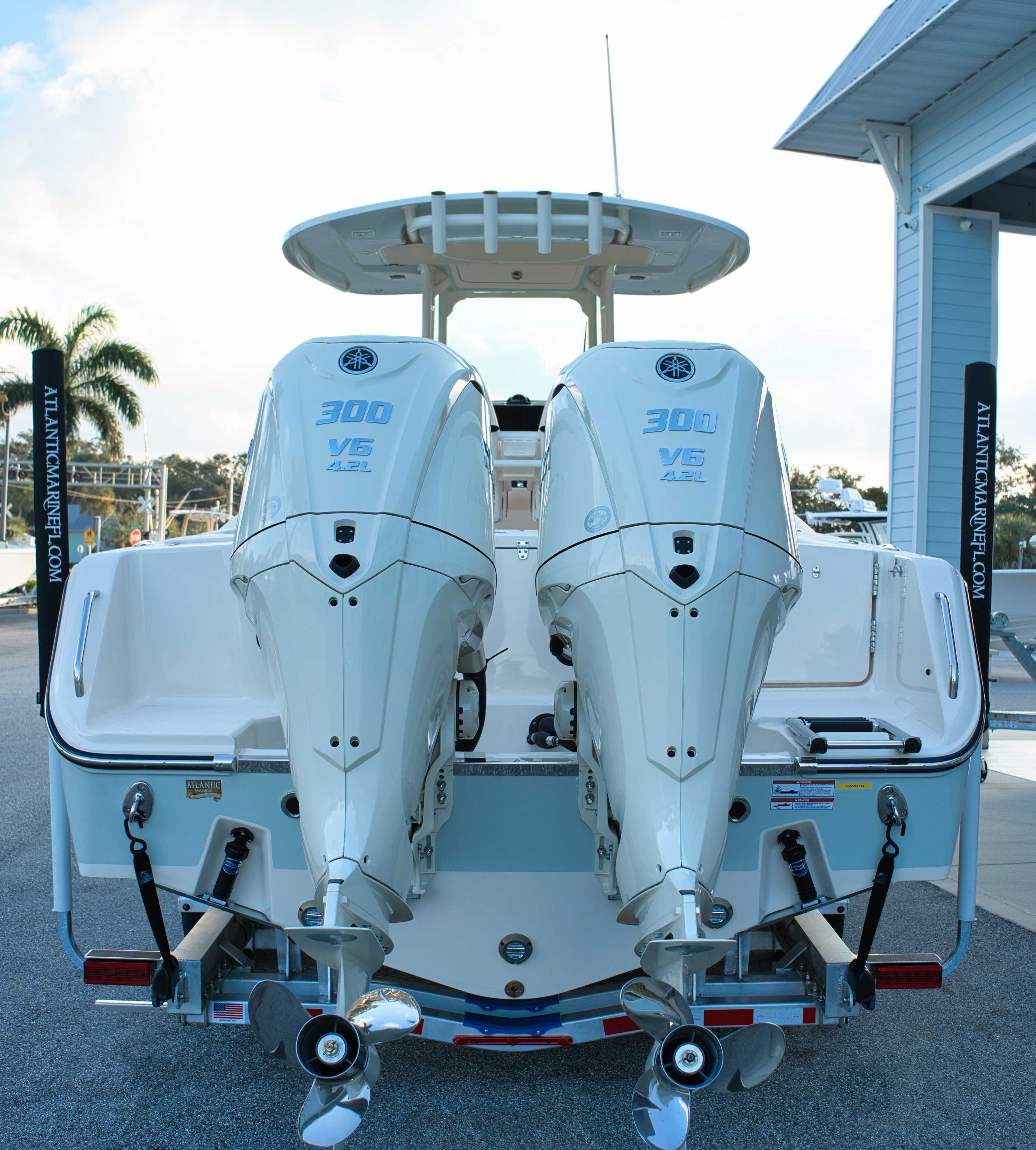 2026 Grady-White Canyon 271