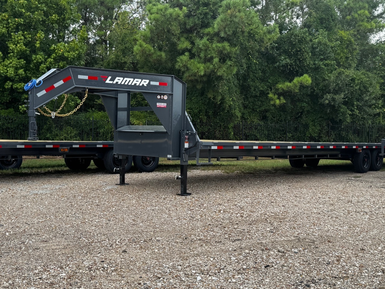 2027 Lamar FS023628