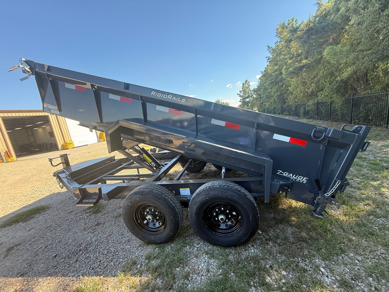 2027 Lamar DL831227