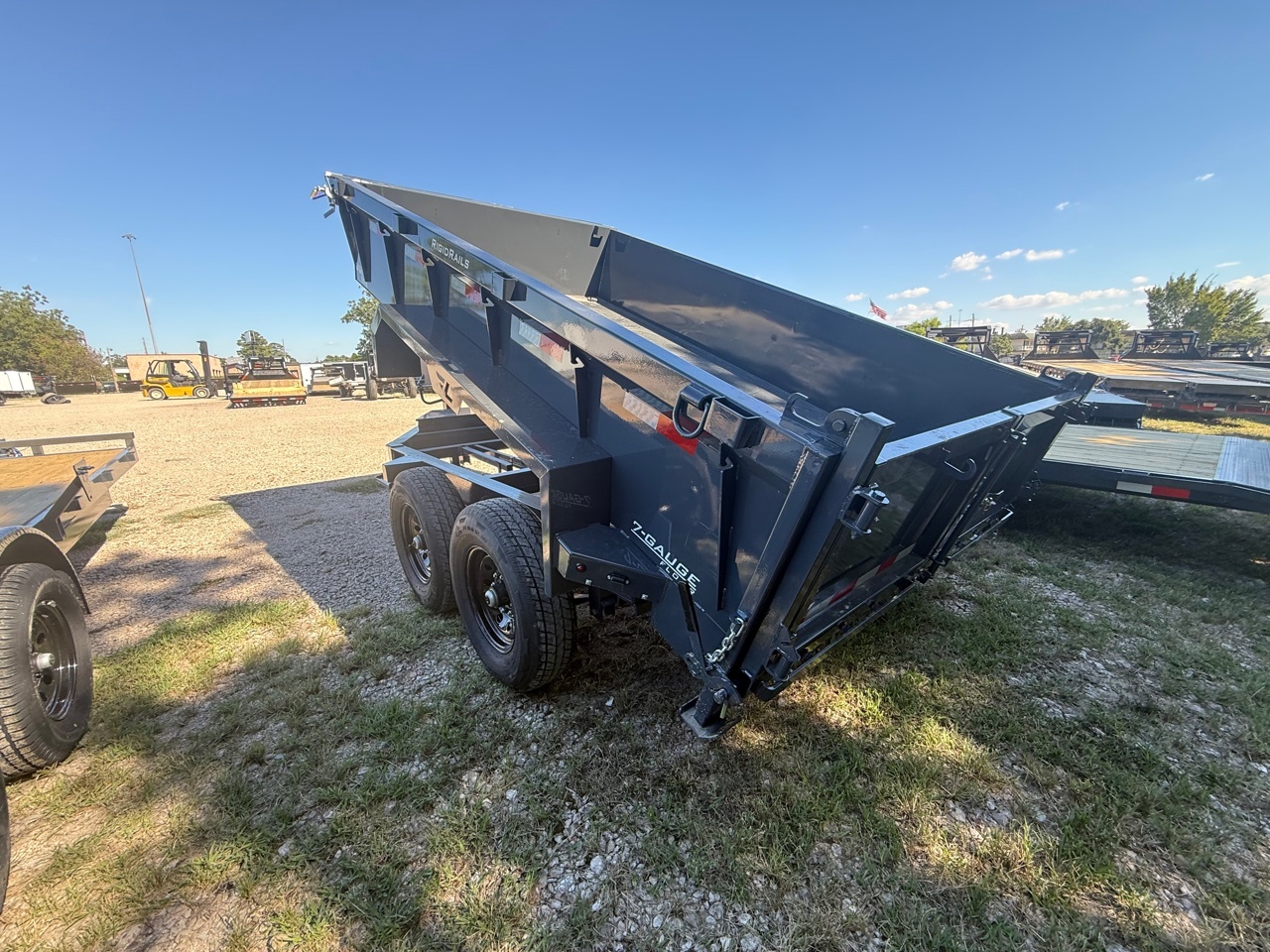 2027 Lamar DL831227 photo 3