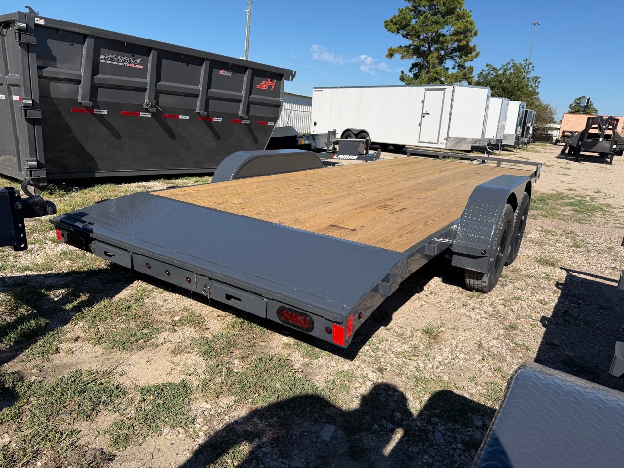 2027 Lamar CE832023 photo 2
