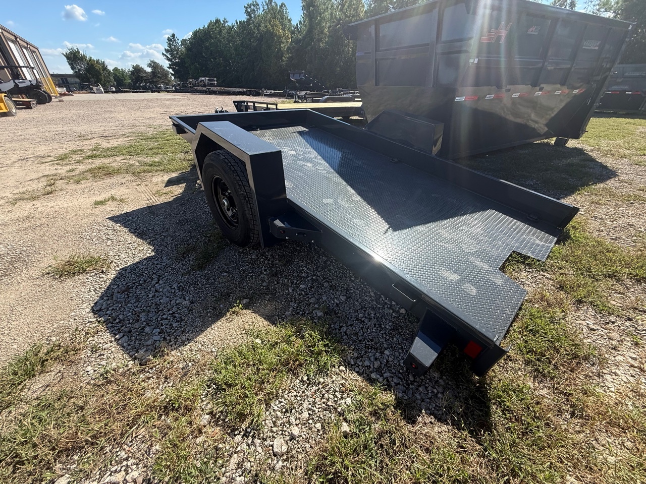 2027 Lamar SH791217 photo 2