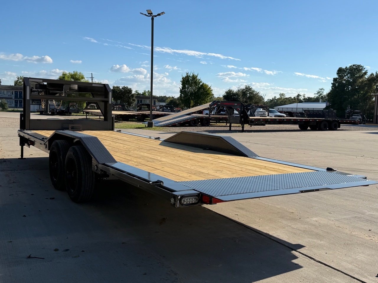 2027 MAXXD T8B10224G