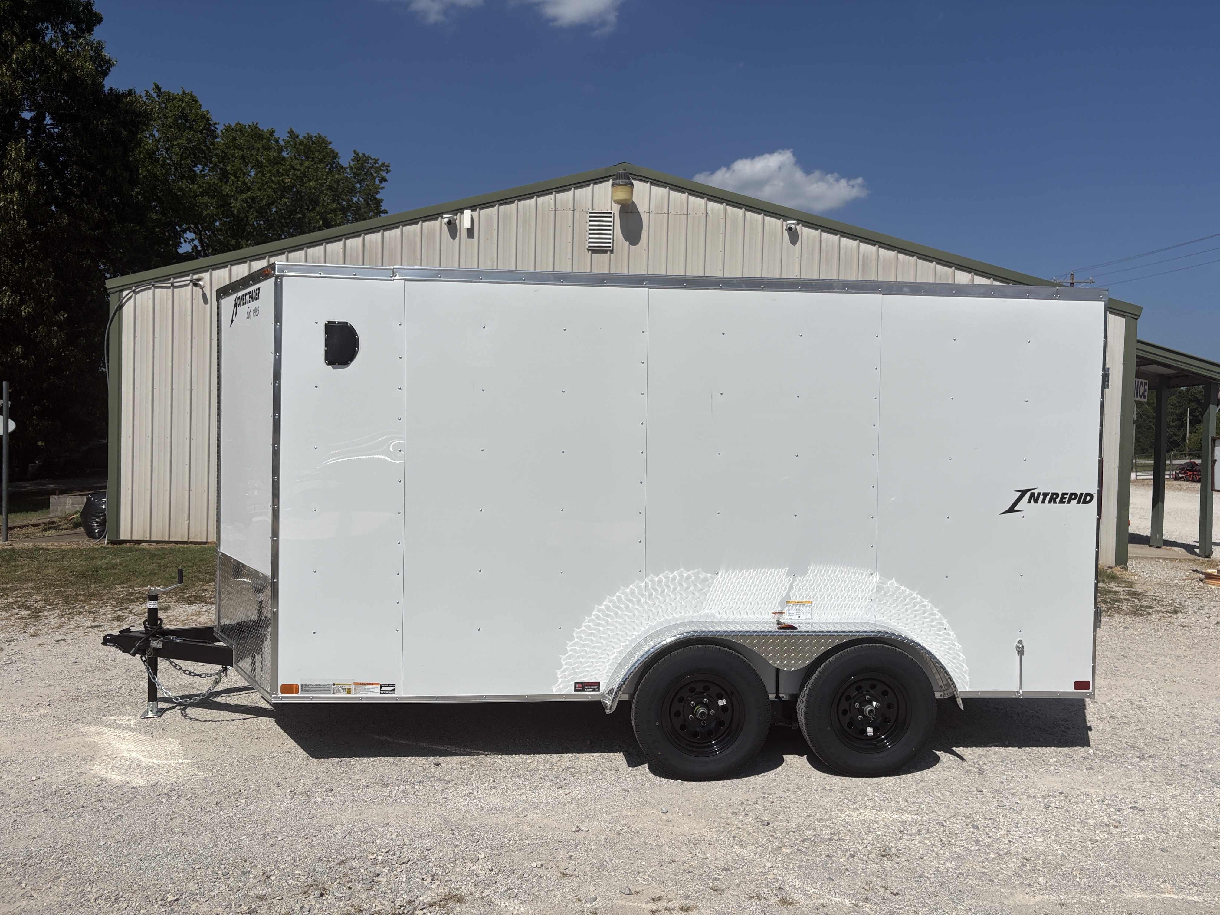 2027 Homesteader photo 2