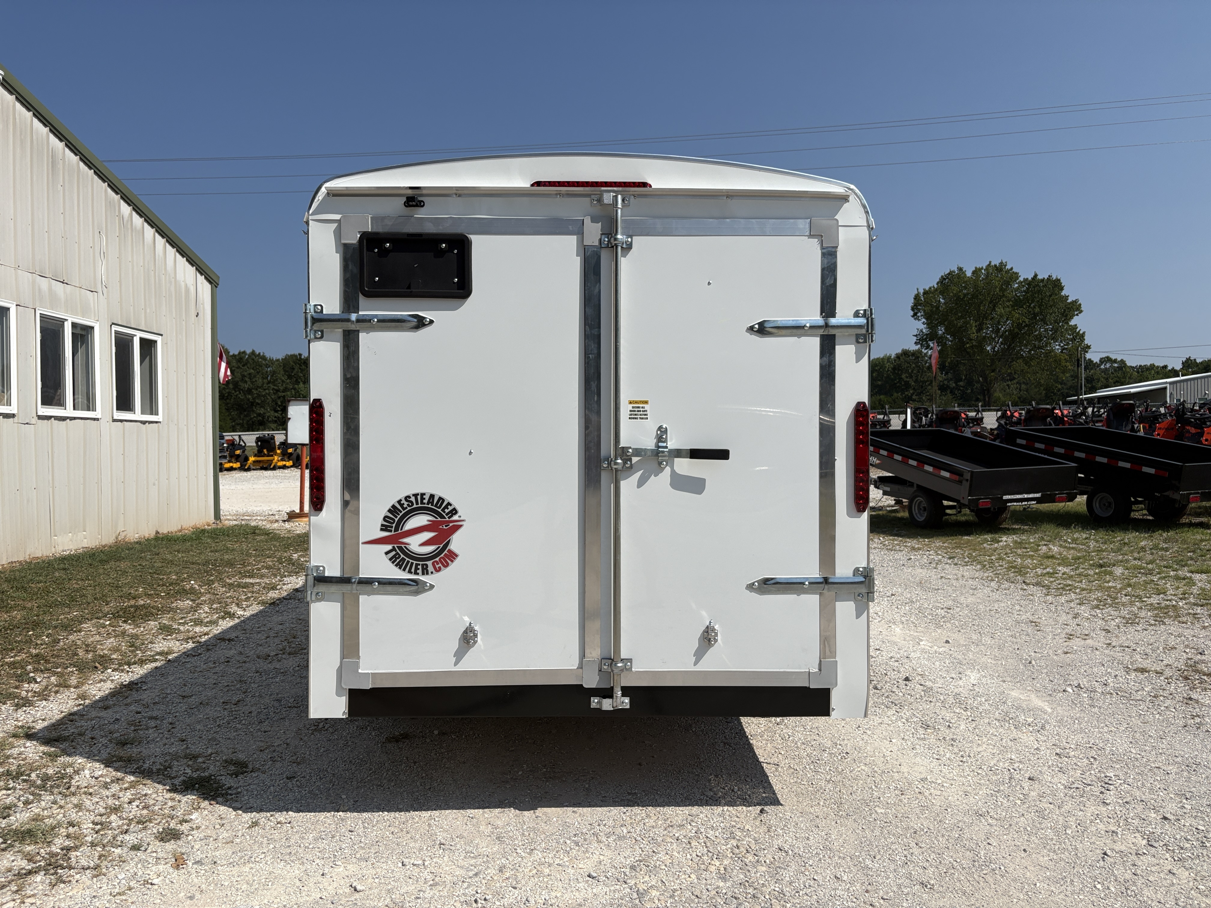 2027 Homesteader photo 3