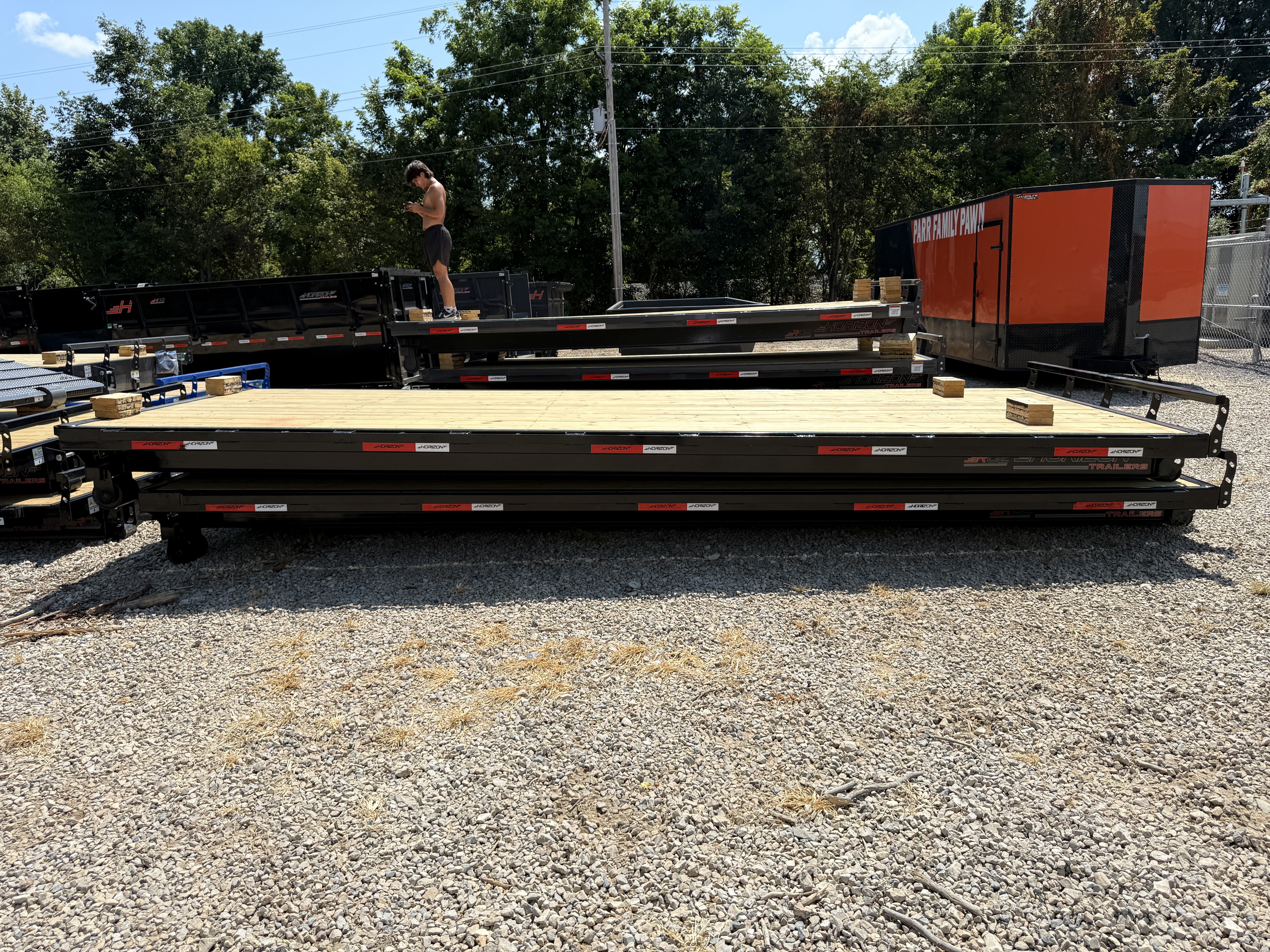 2026 Horizon Deck photo 3