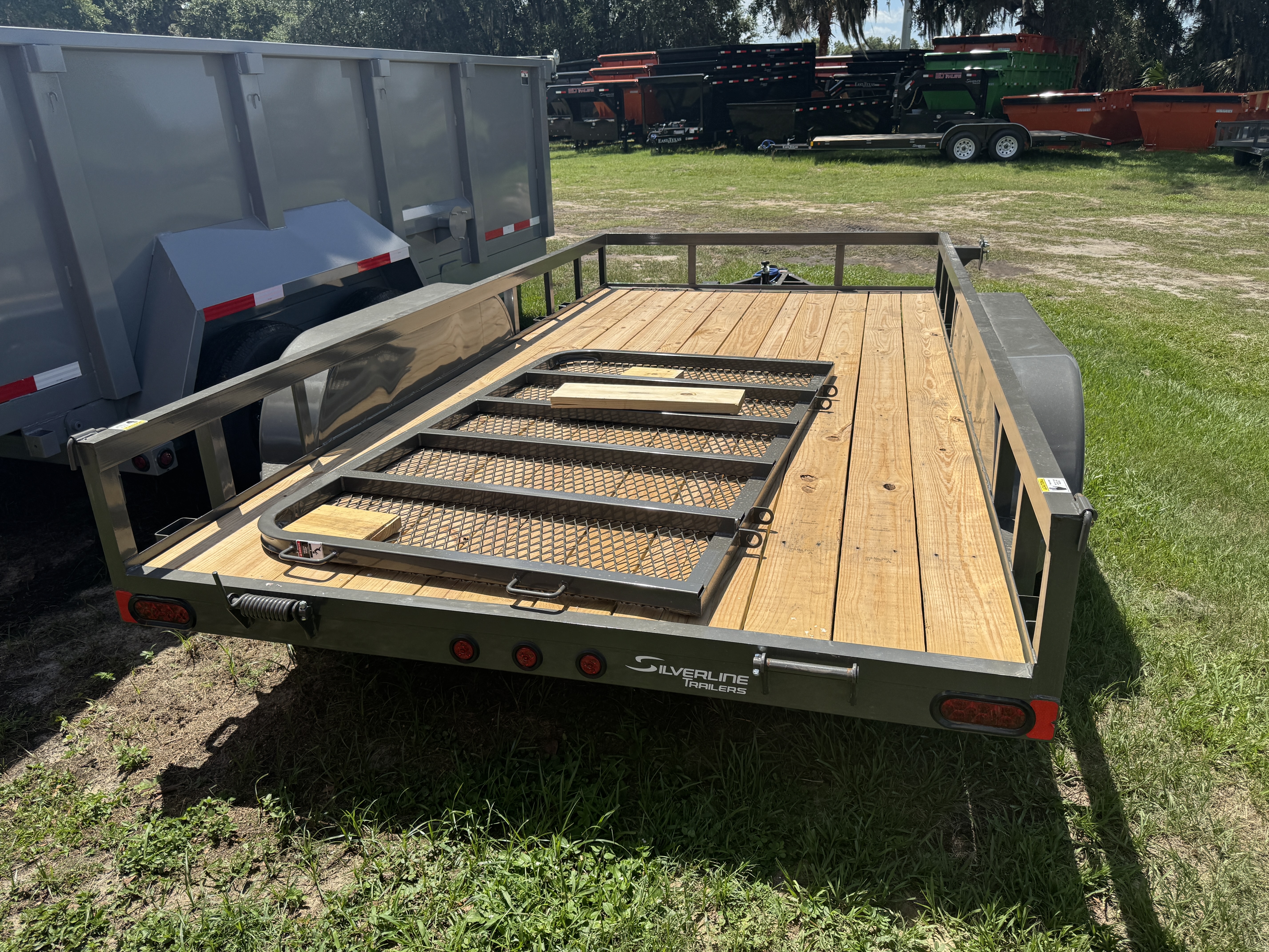 Utility Trailer photo 3