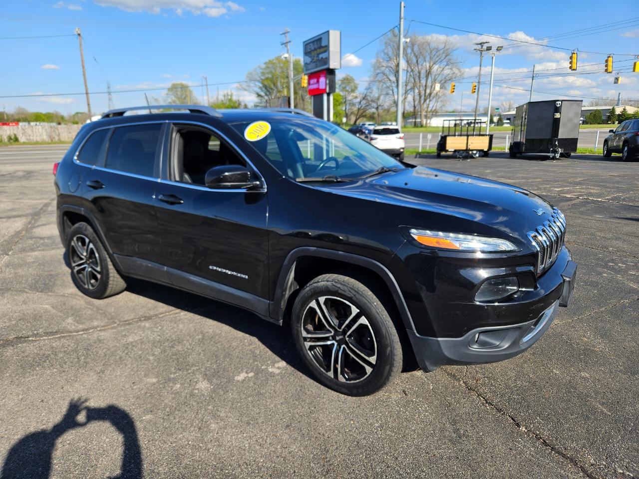 2016 Cherokee - Cherokee