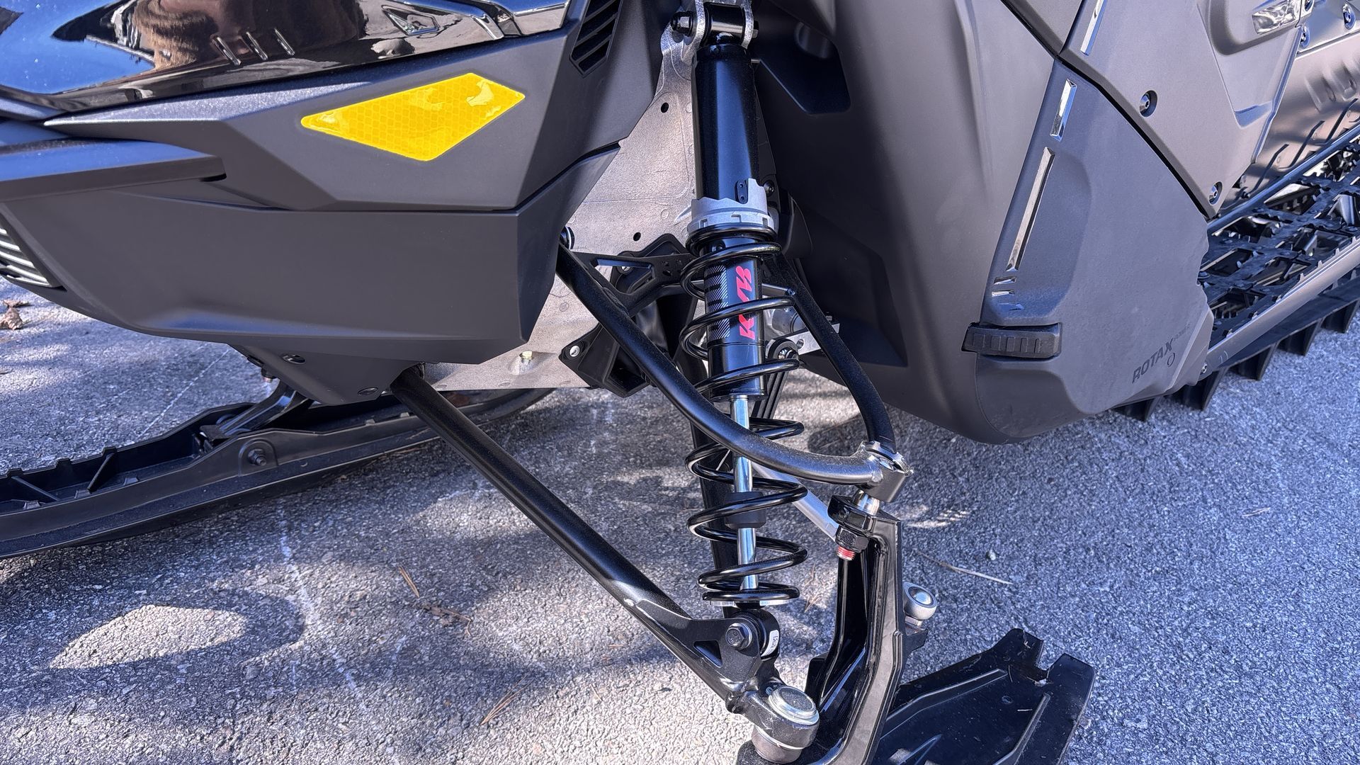 2025 Ski-Doo SUMMIT ADR EDGE 154 850 E-TEC PowderMax X-Light FlexEdge 3.0" SHOT - Photo 12