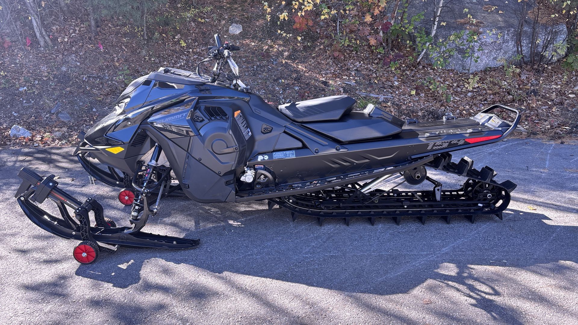 2025 Ski-Doo SUMMIT ADR EDGE 154 850 E-TEC PowderMax X-Light FlexEdge 3.0" SHOT - Photo 6