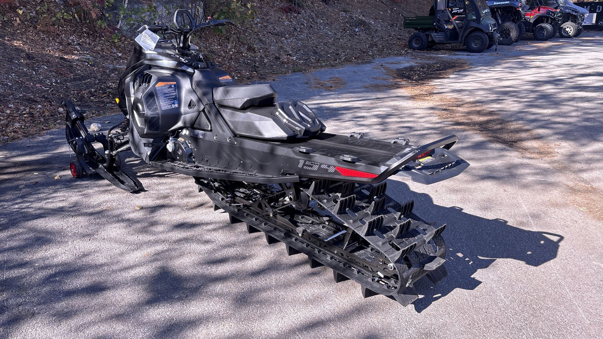 2025 Ski-Doo SUMMIT ADR EDGE 154 850 E-TEC PowderMax X-Light FlexEdge 3.0" SHOT - Photo 7
