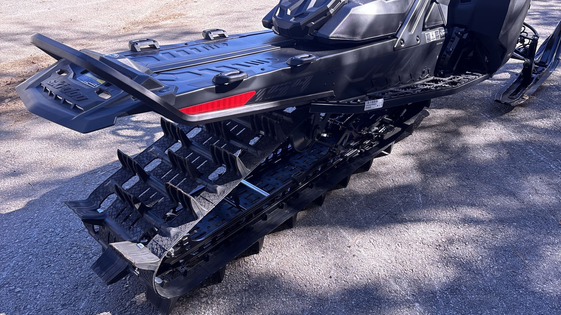 2025 Ski-Doo SUMMIT ADR EDGE 154 850 E-TEC PowderMax X-Light FlexEdge 3.0" SHOT - Photo 18