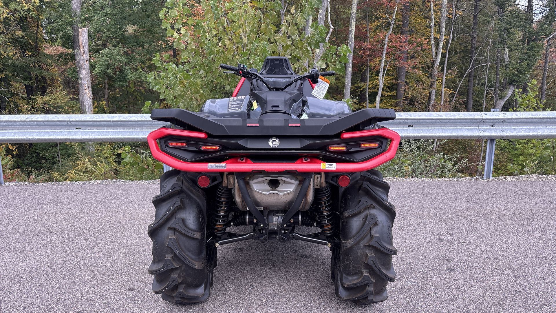 2025 Can-Am OUTLANDER XMR 850 - Photo 7