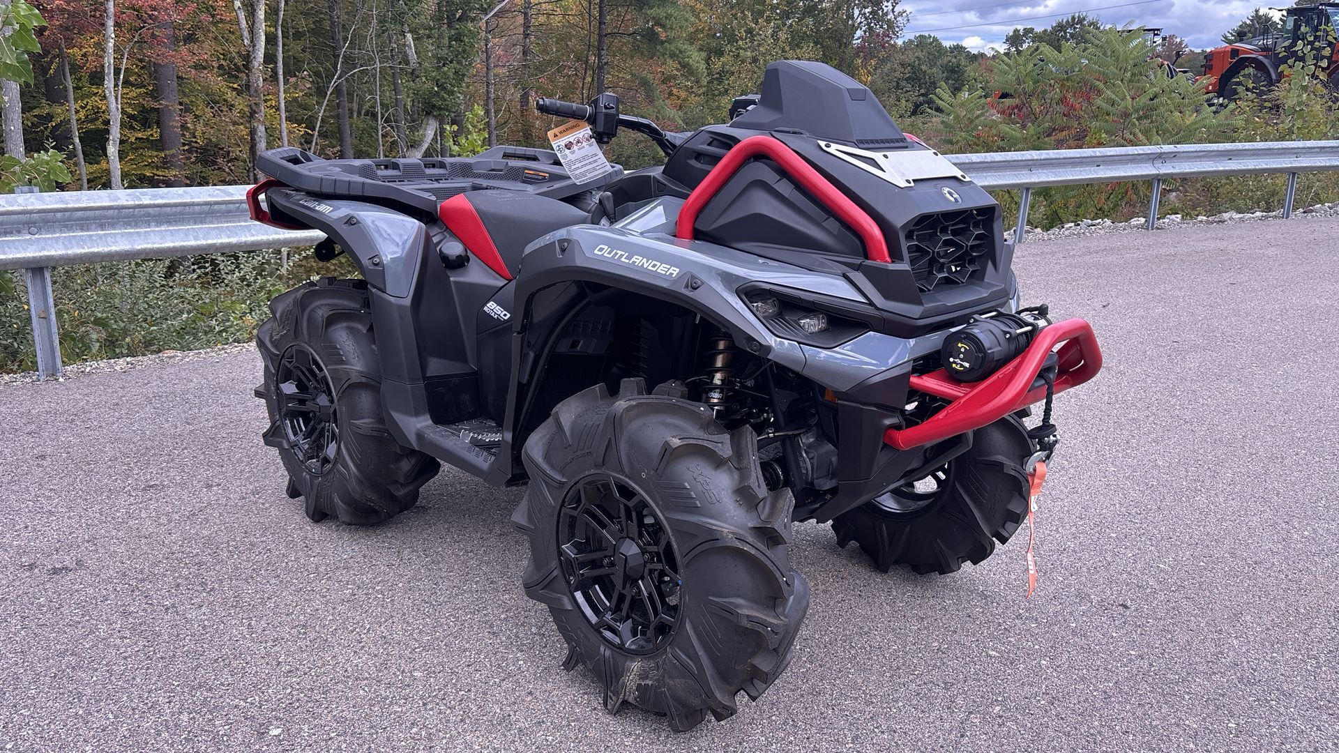 2025 Can-Am OUTLANDER XMR 850 - Photo 2