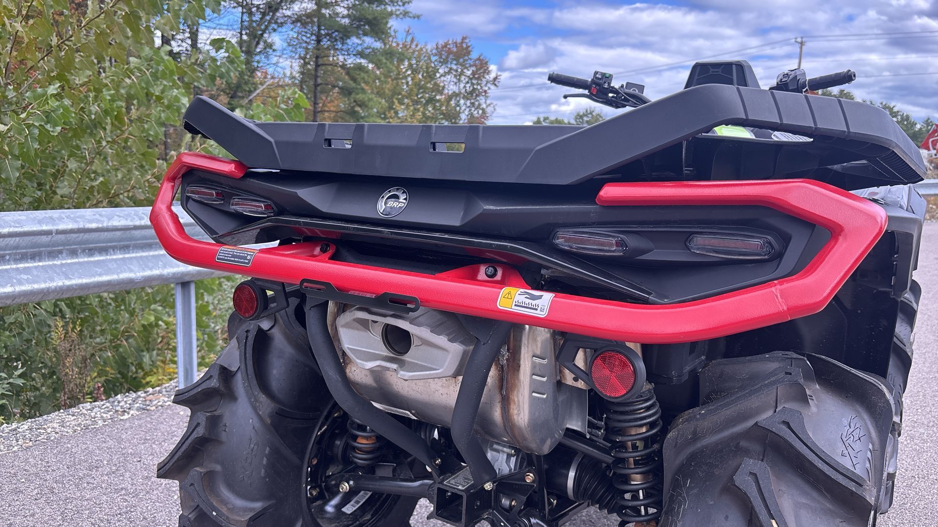 2025 Can-Am OUTLANDER XMR 850 - Photo 19