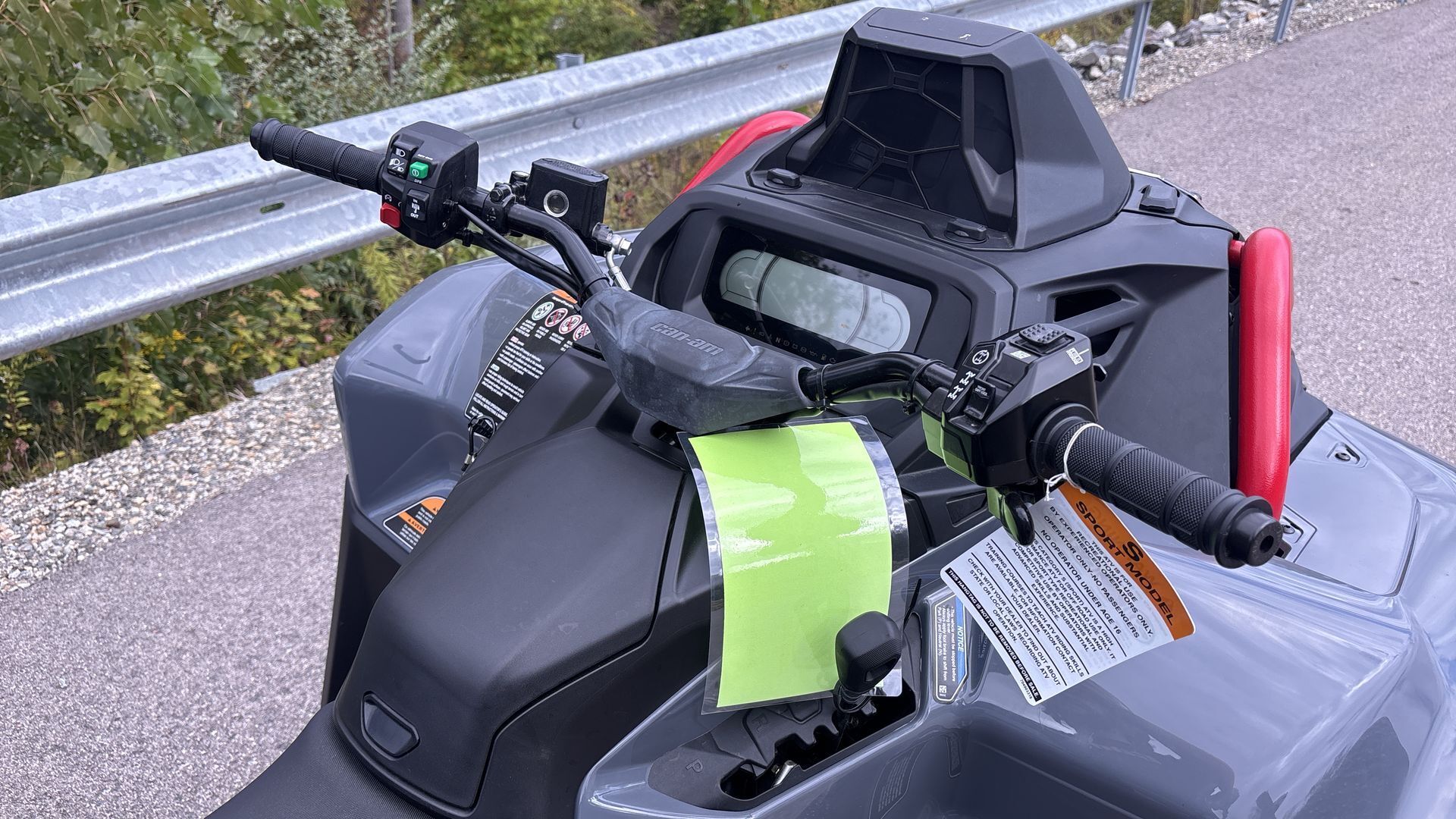 2025 Can-Am OUTLANDER XMR 850 - Photo 14