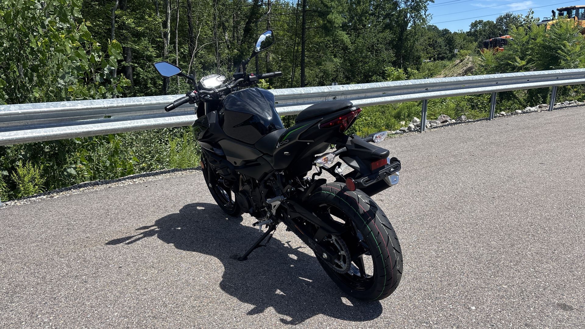 2025 Kawasaki Z500 ABS - Photo 7