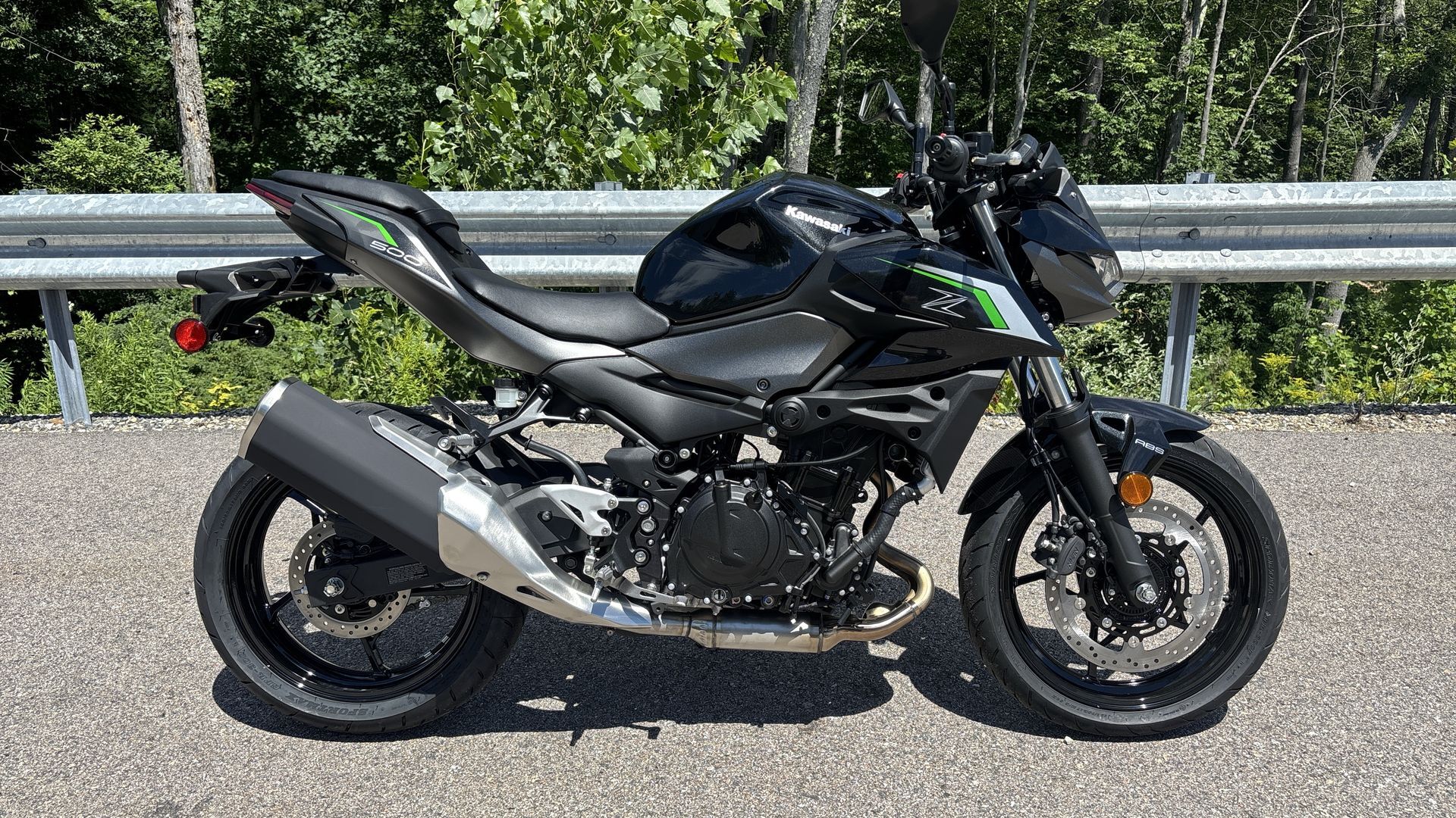 2025 Kawasaki Z500 ABS - Photo 10