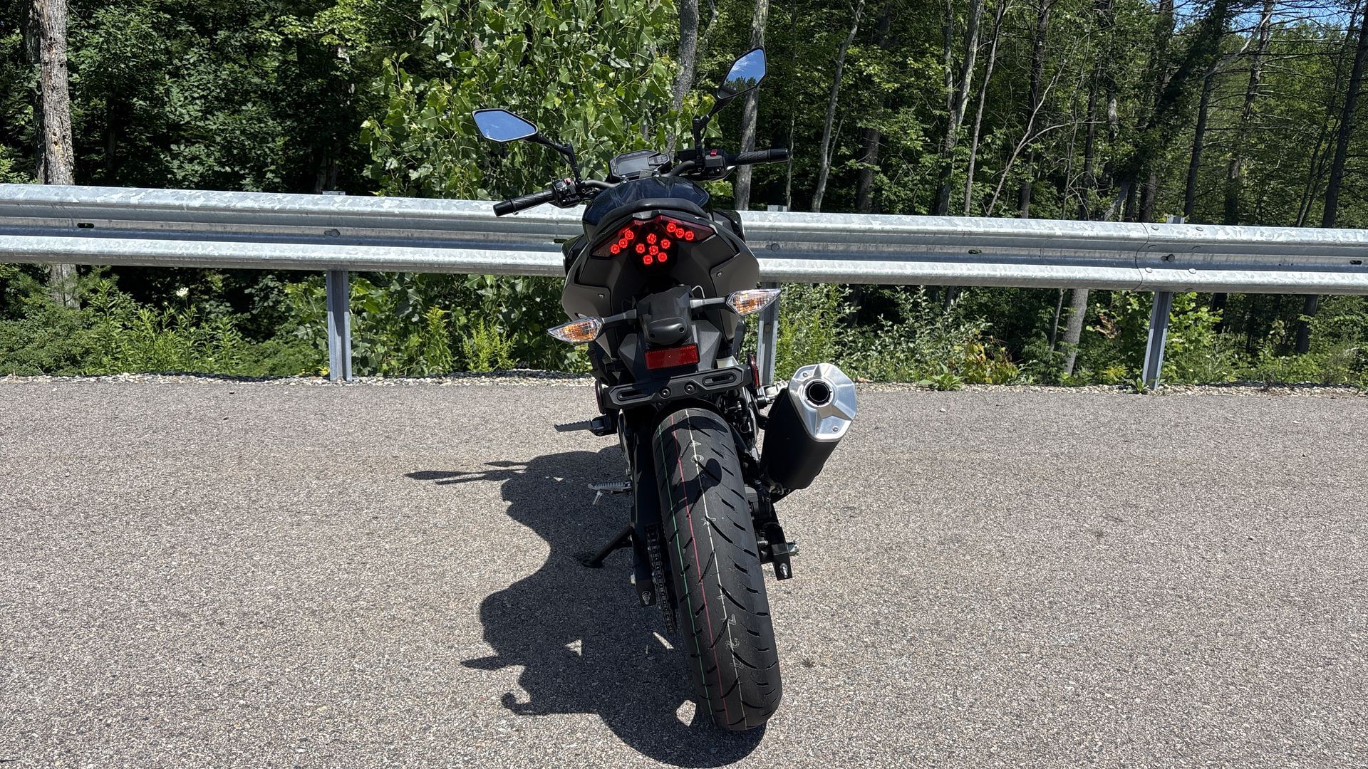2025 Kawasaki Z500 ABS - Photo 8