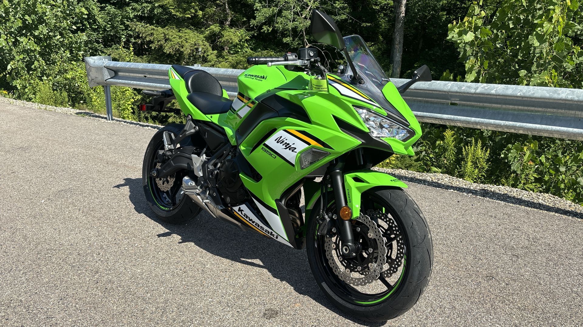 2025 Kawasaki NINJA 650 ABS KRT EDITION - Photo 3