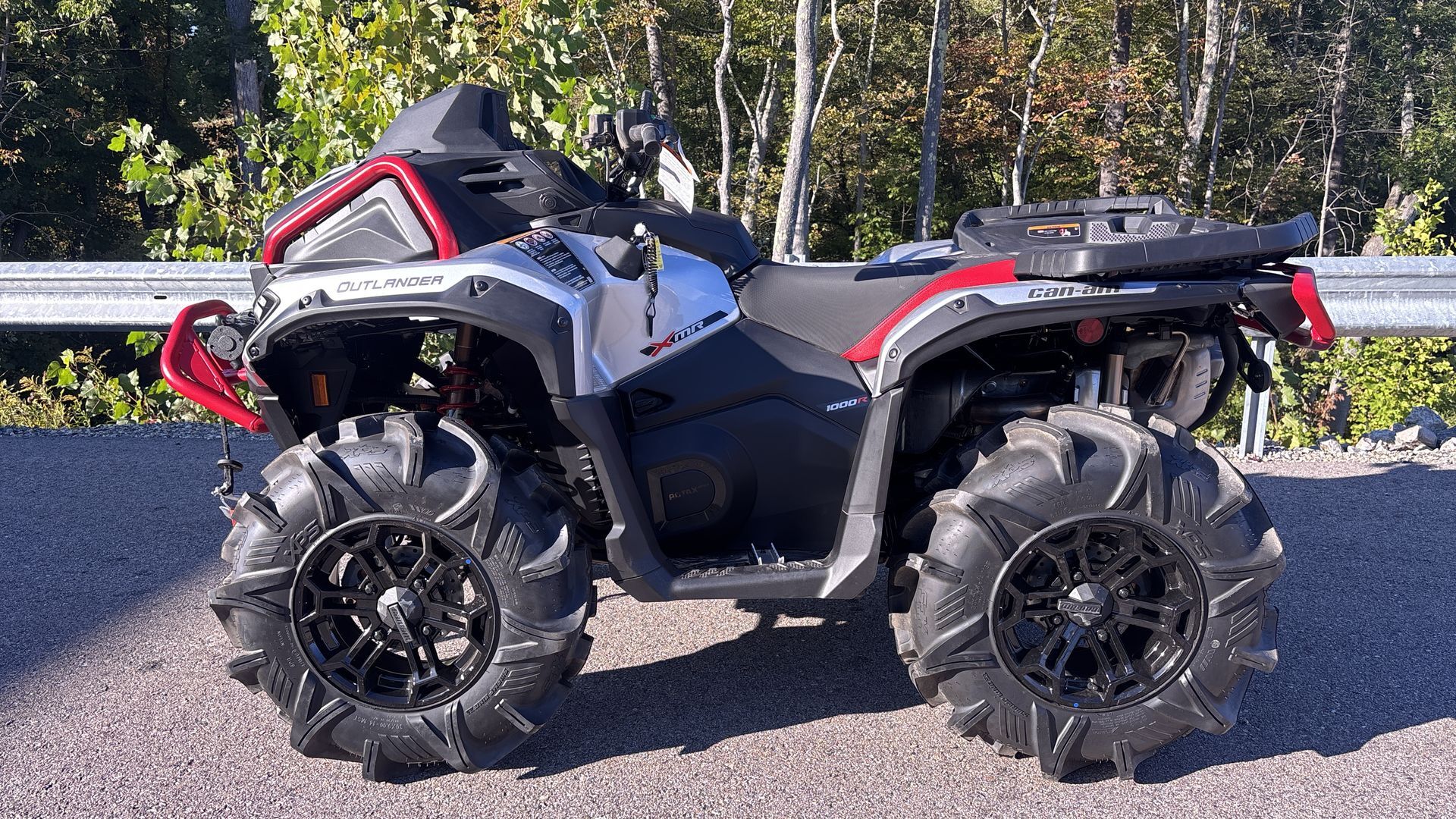 2025 Can-Am OUTLANDER XMR 1000R - Photo 6