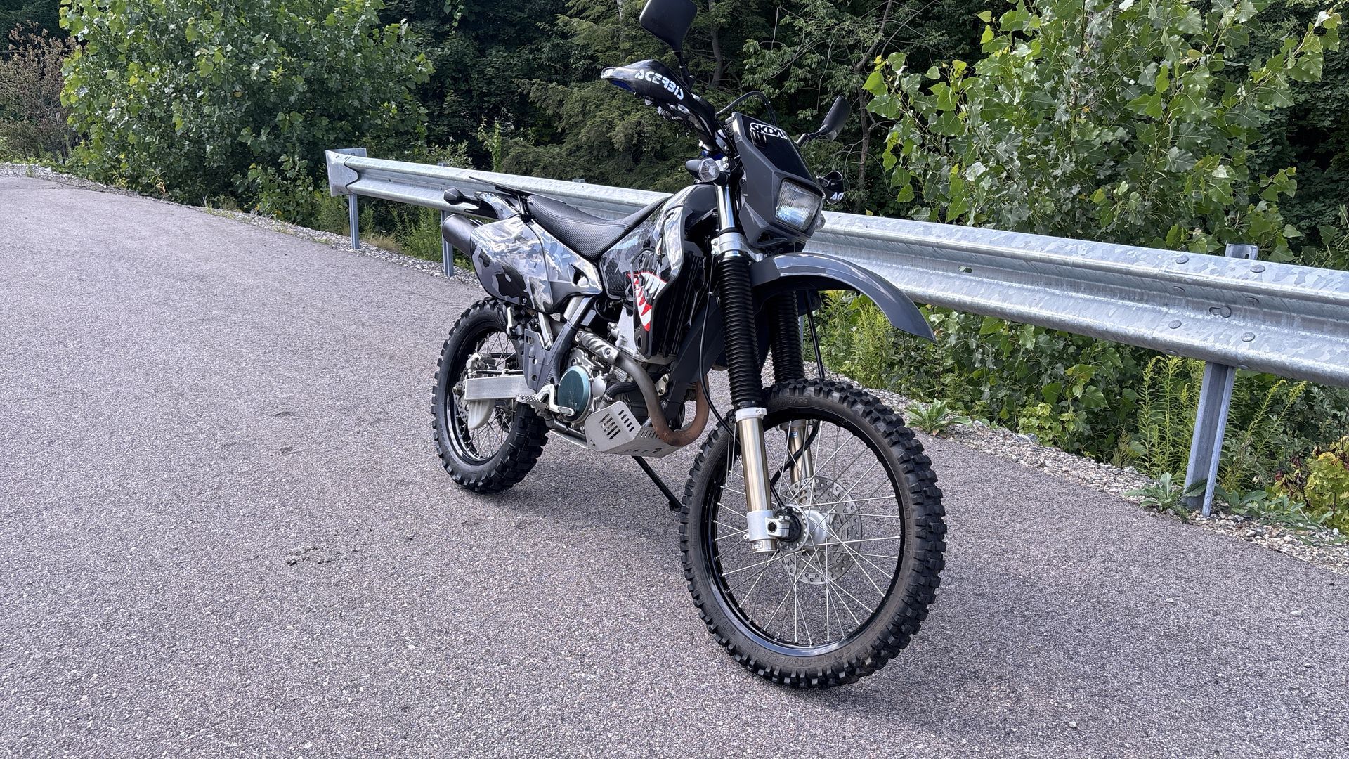 2022 Suzuki DR-Z400SM2