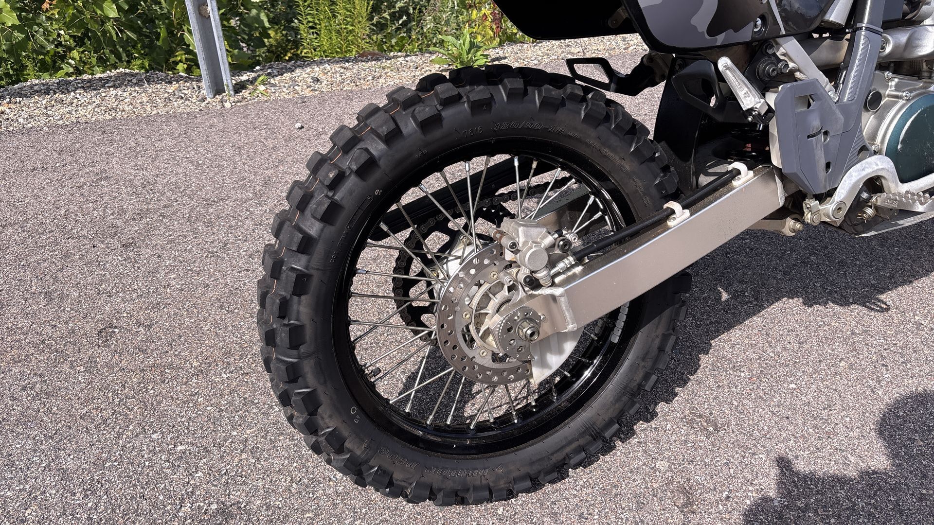 2022 Suzuki DR-Z400SM2 - Photo 18