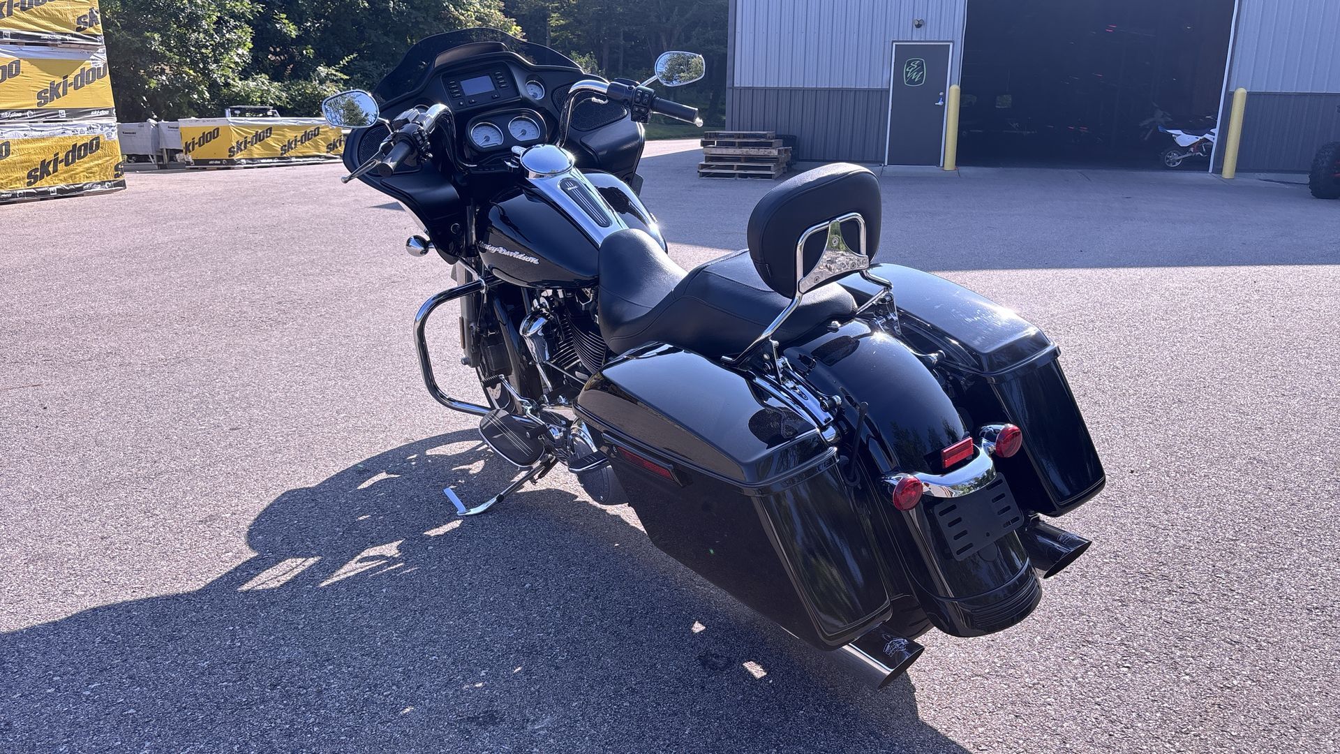 2019 Harley-Davidson® FLTRX - Photo 6