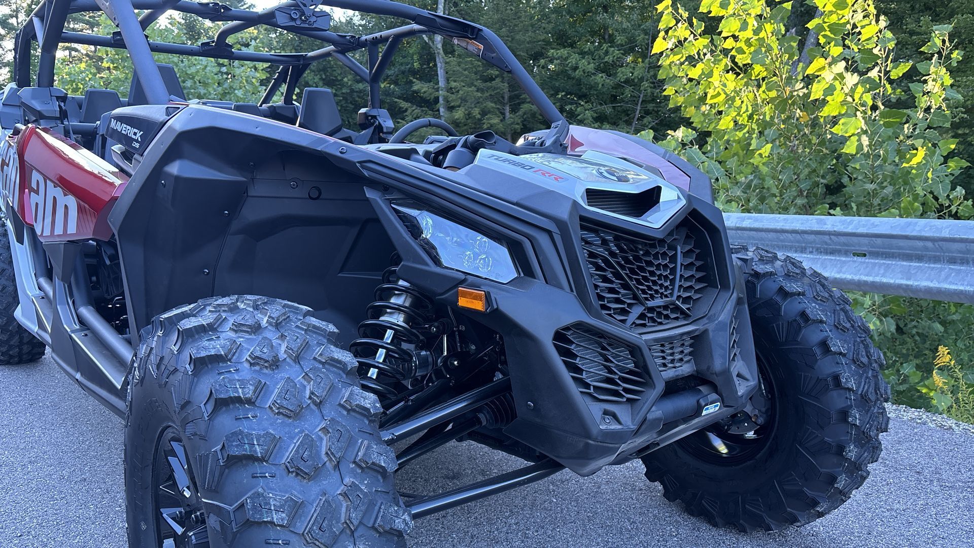 2025 Can-Am MAVERICK X3 MAX X DS 64" TURBO RR - Photo 12