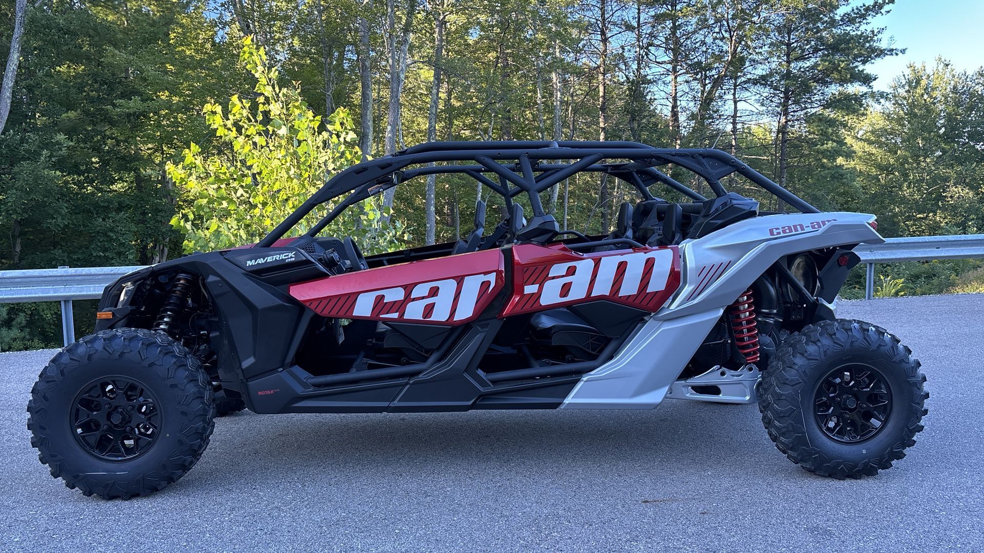 2025 Can-Am MAVERICK X3 MAX X DS 64" TURBO RR - Photo 6