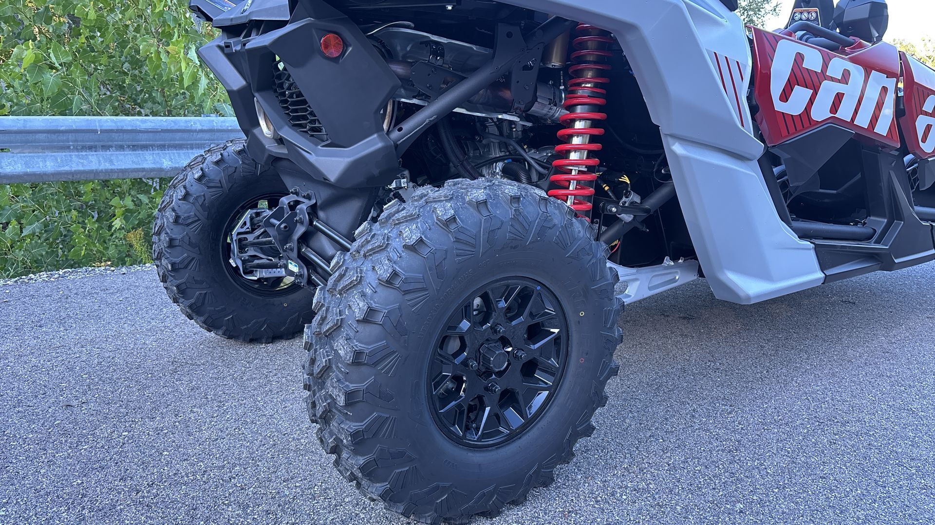 2025 Can-Am MAVERICK X3 MAX X DS 64" TURBO RR - Photo 19