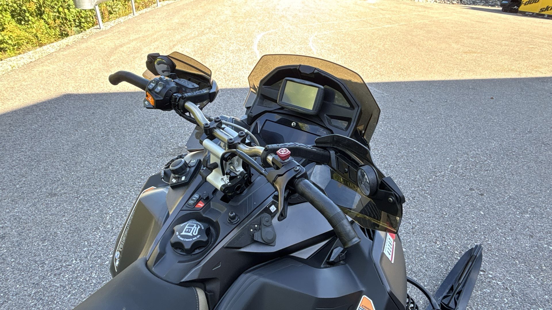 2022 Ski-Doo MACH Z 900 ACE TURBO R - Photo 14