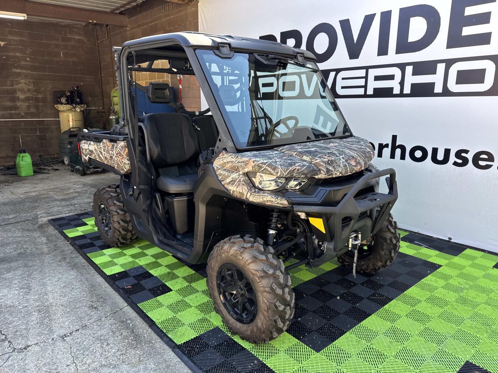 2025 Can-Am Defender XT HD10 - Photo 2