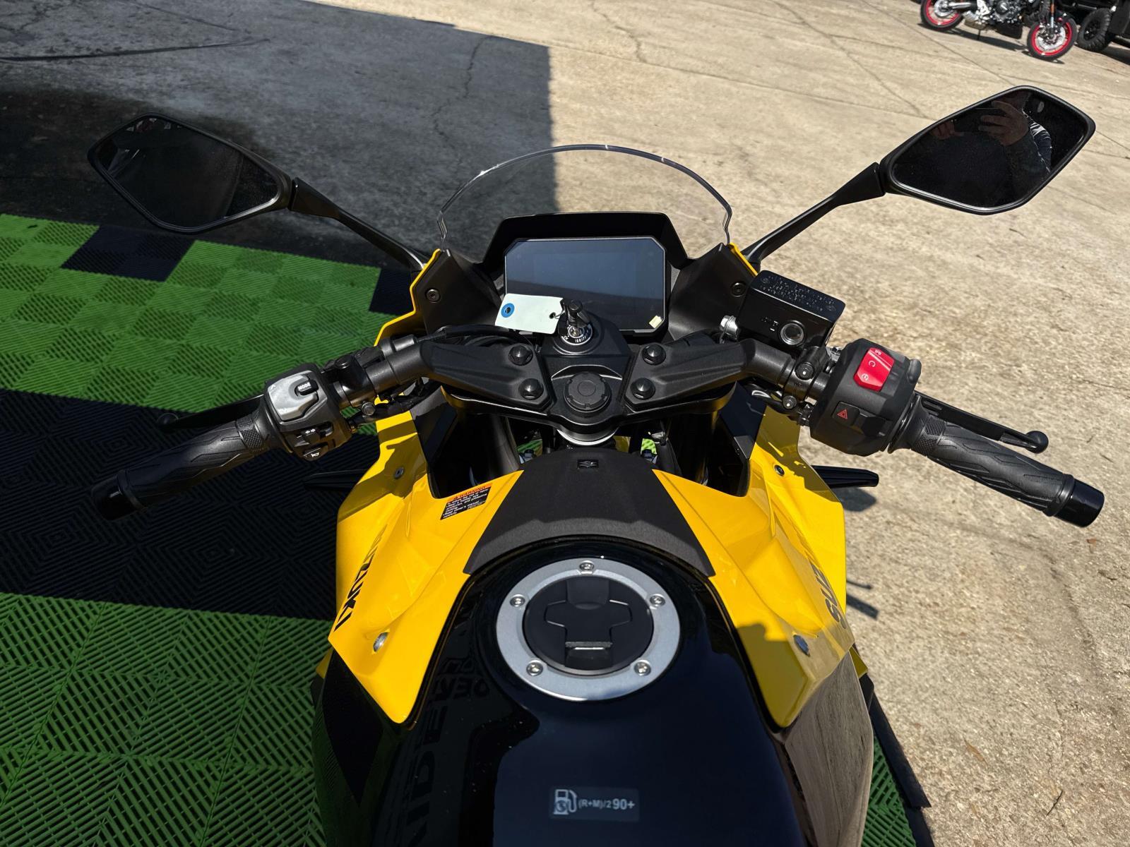 2025 Suzuki GSX-S 8R - Photo 6