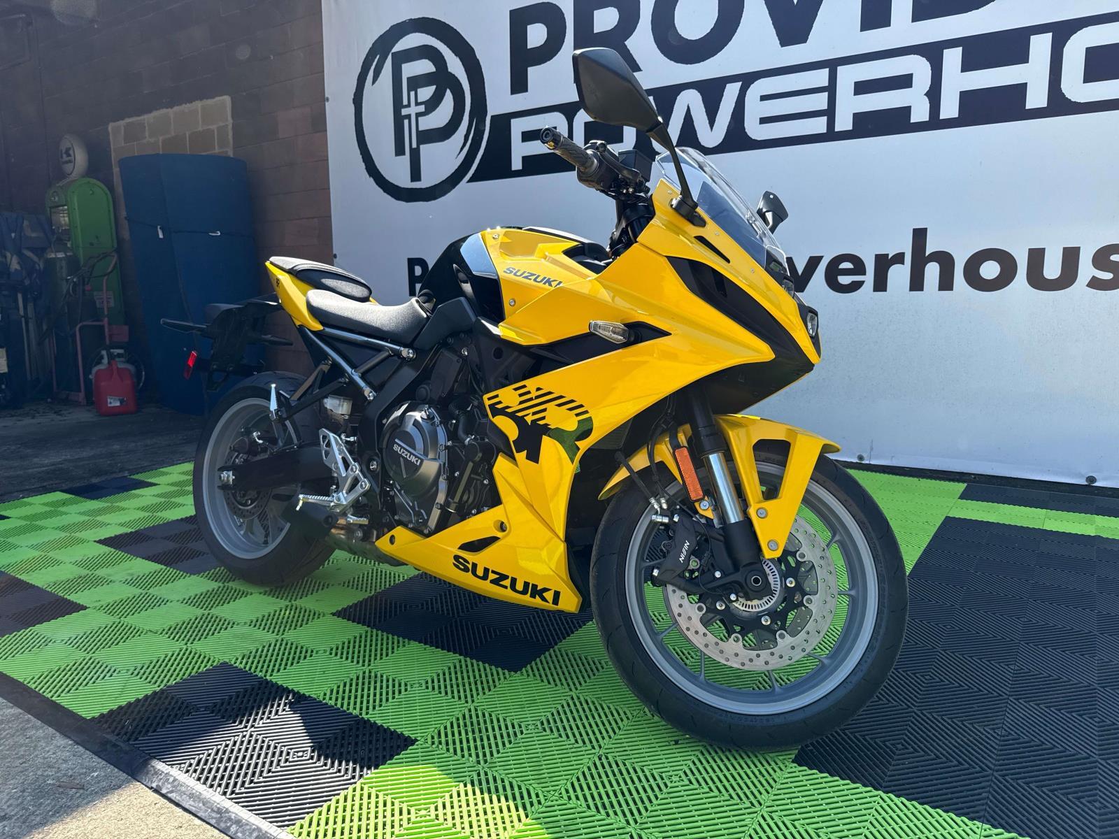 2025 Suzuki GSX-S 8R - Photo 2