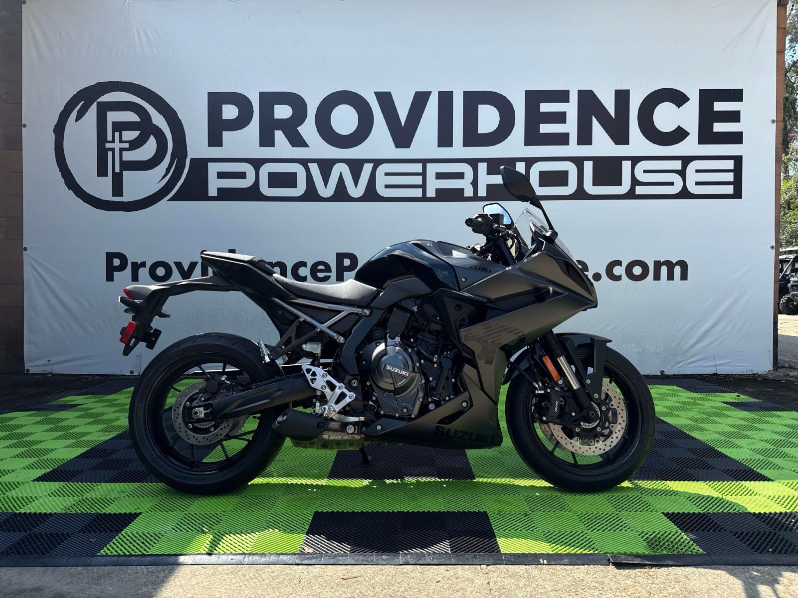 2025 Suzuki GSX-S 8R