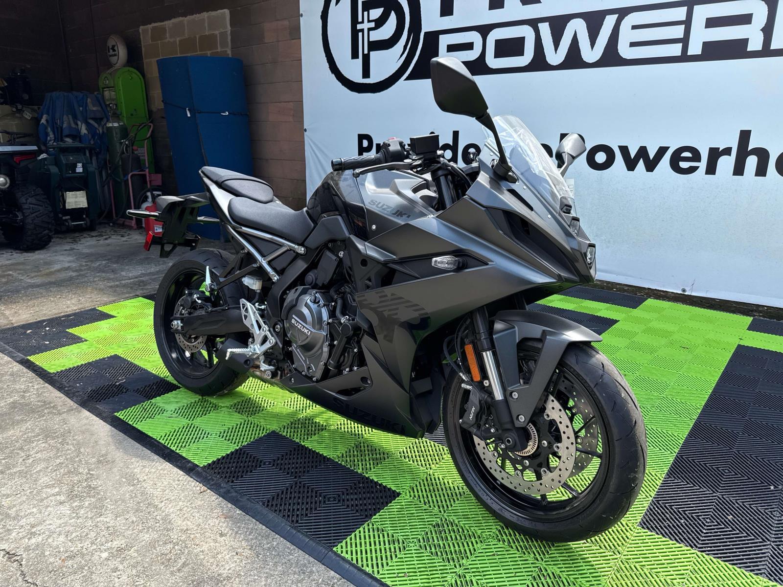 2025 Suzuki GSX-S 8R - Photo 3