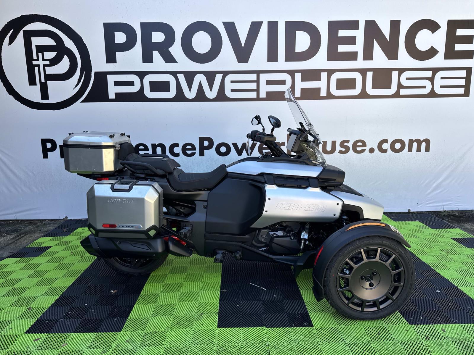 2025 Can-Am CANYON XT