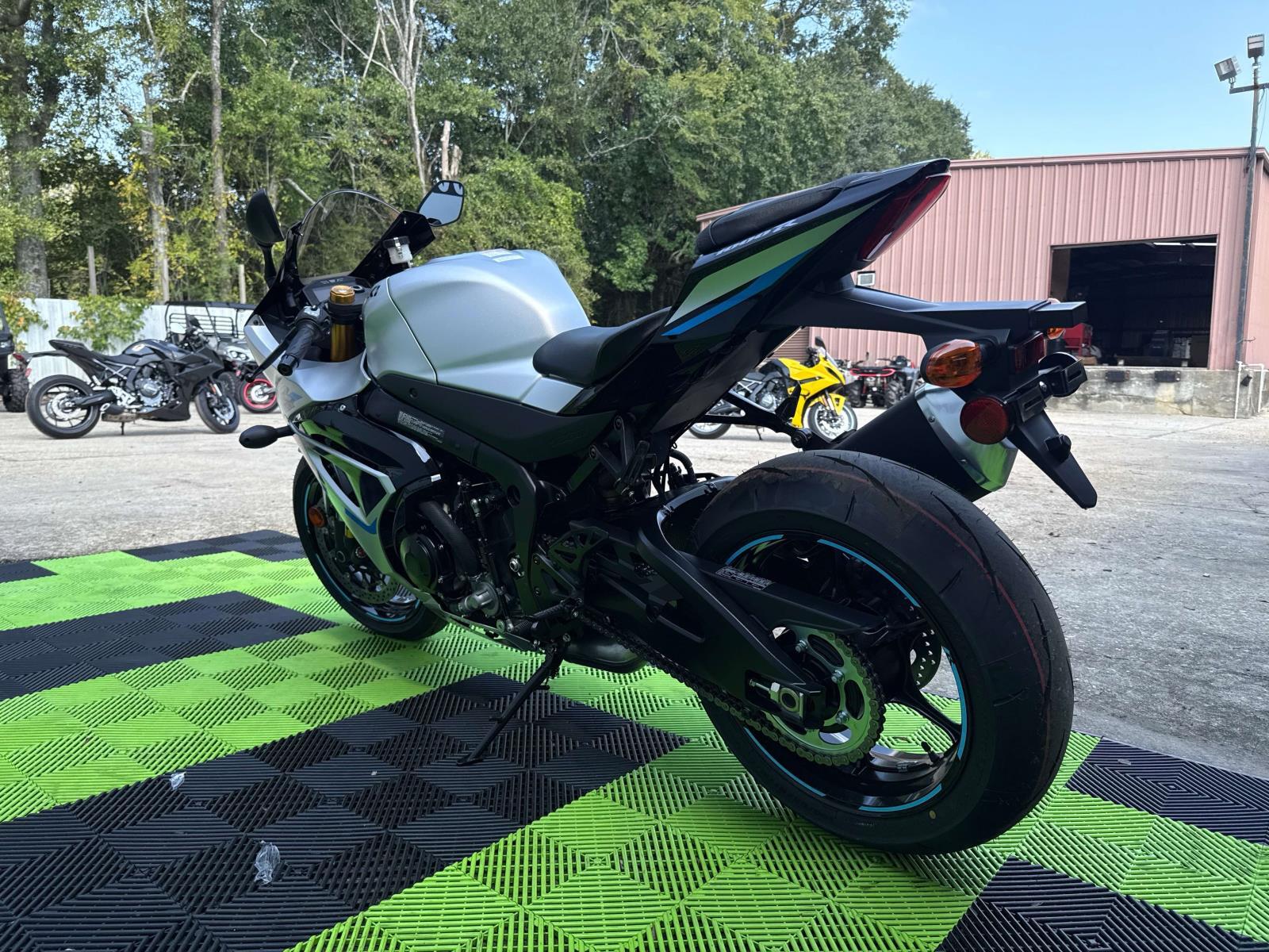 2025 Suzuki GSX-R 1000R - Photo 4