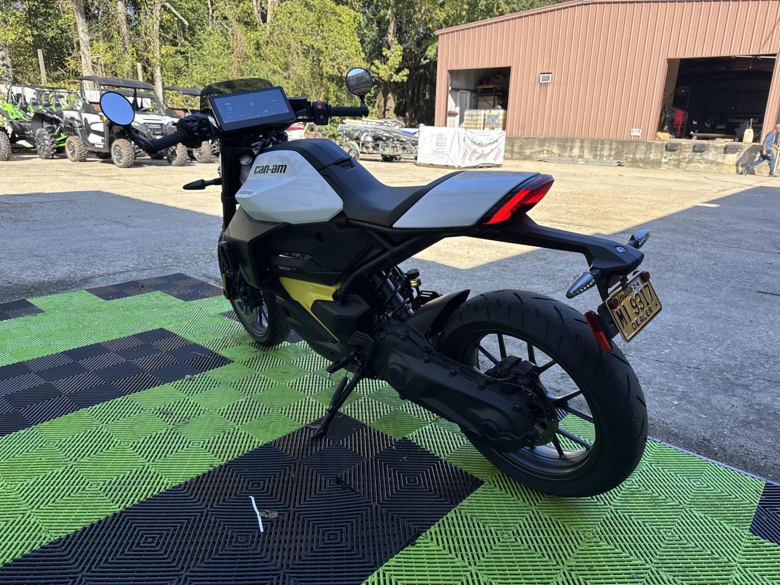 2025 Can-Am Pulse - Photo 4