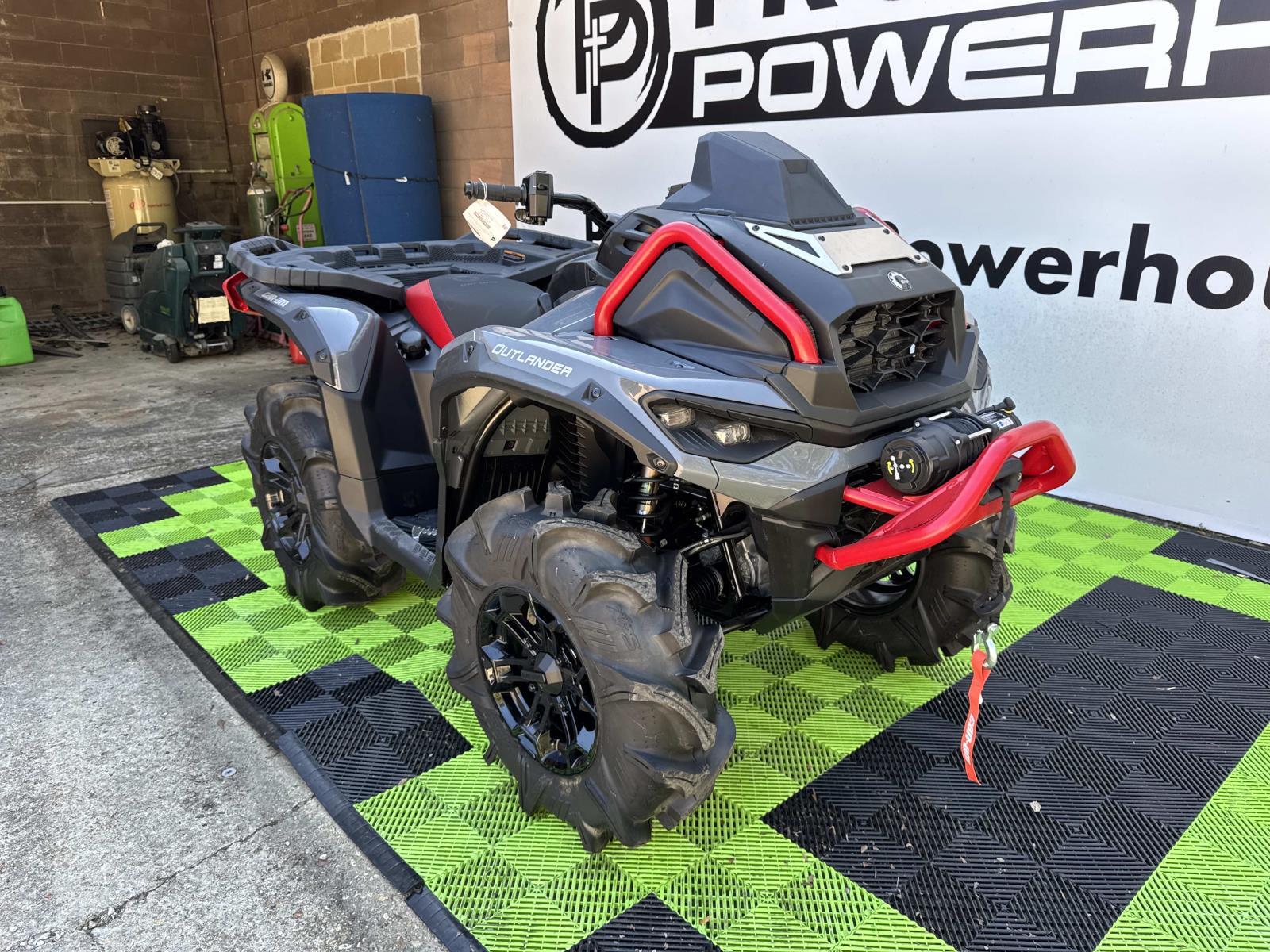 2025 Can-Am OUTLANDER XMR 850 - Photo 3