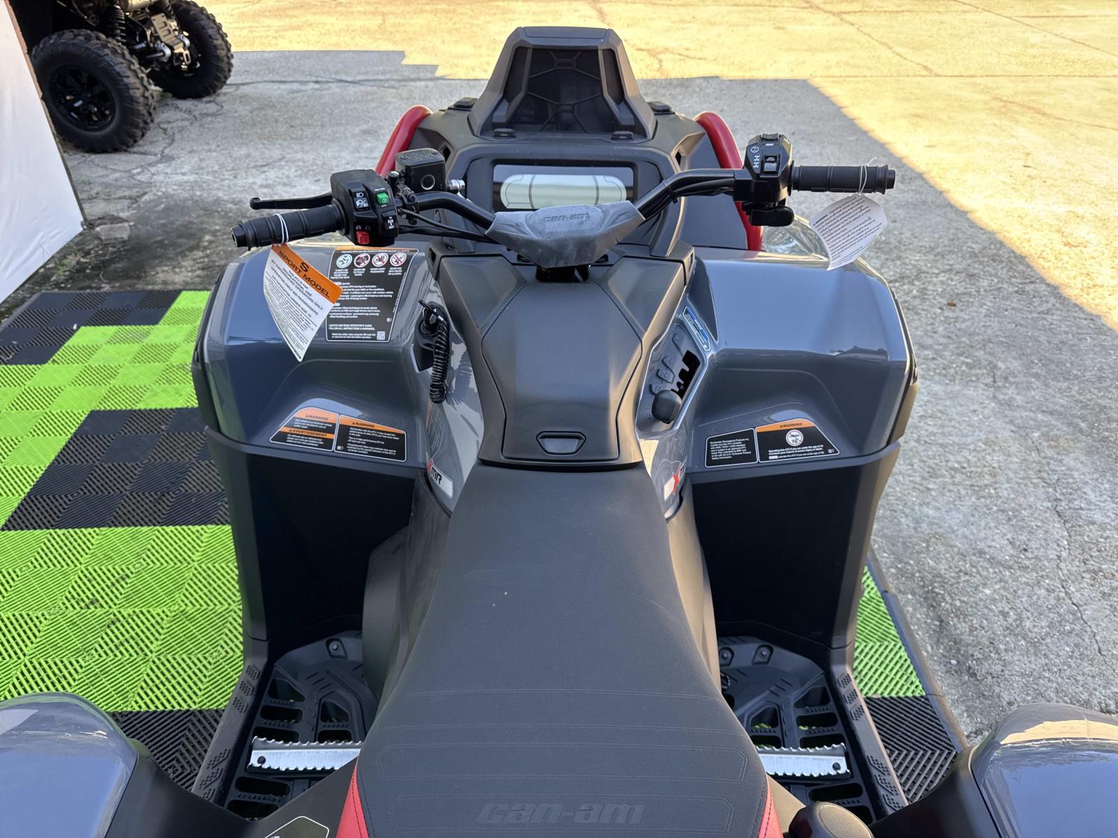 2025 Can-Am OUTLANDER XMR 850 - Photo 6