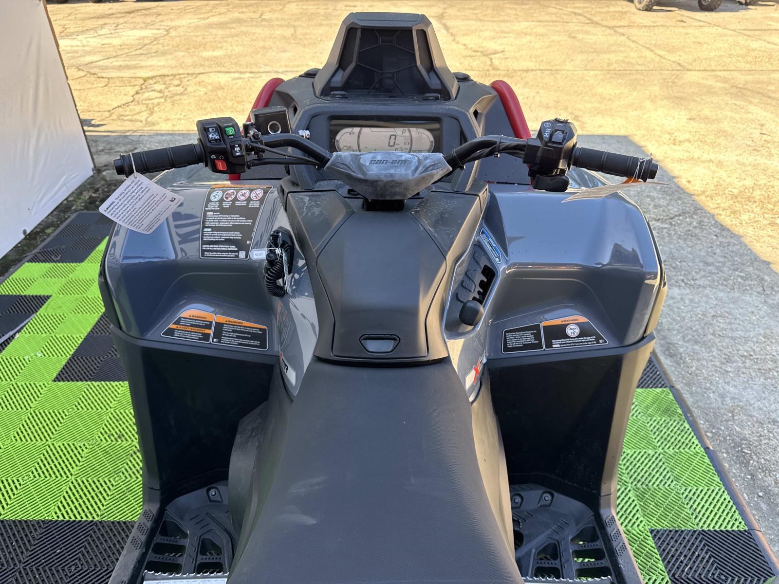 2025 Can-Am OUTLANDER XMR 850 - Photo 6