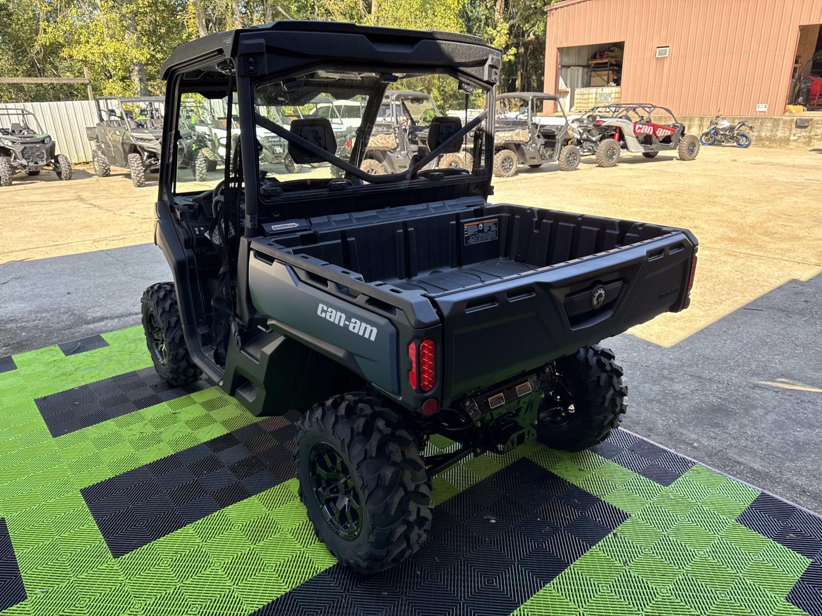 2025 Can-Am DEFENDER XT 64 HD10 - Photo 4