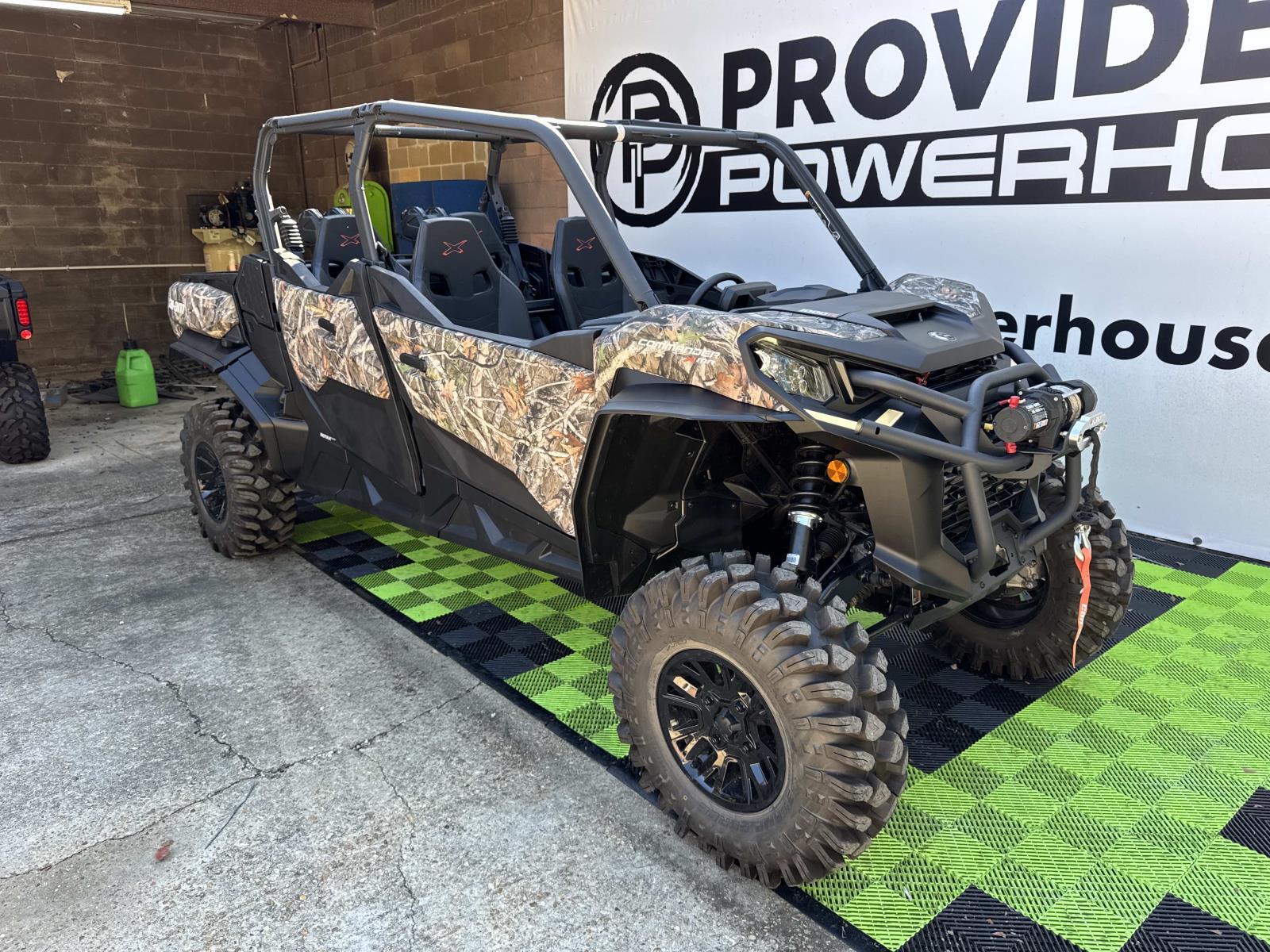 2024 Can-Am COMMANDER MAX XMR 64 1000R - Photo 3