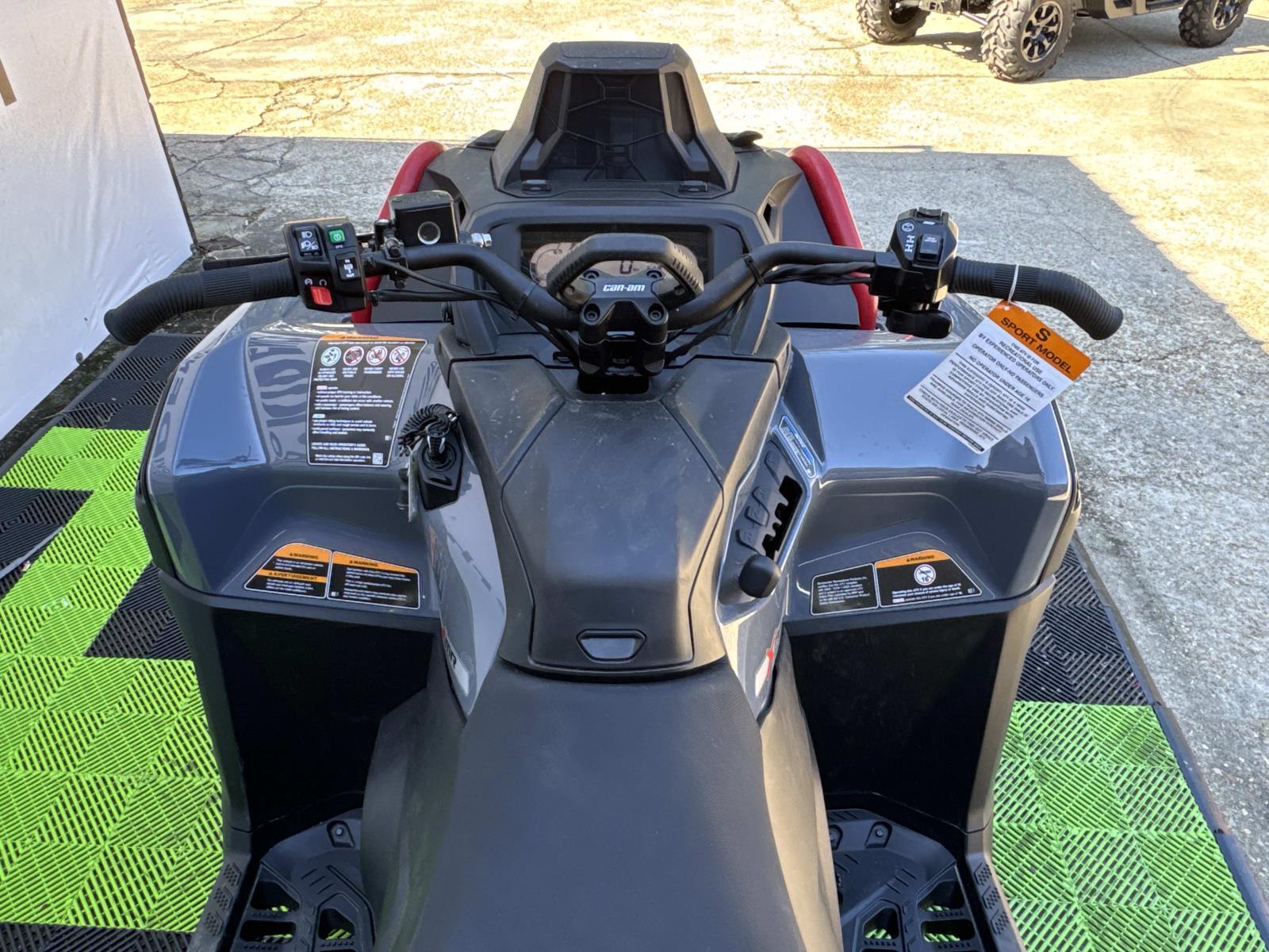 2025 Can-Am OUTLANDER XMR 1000R - Photo 6