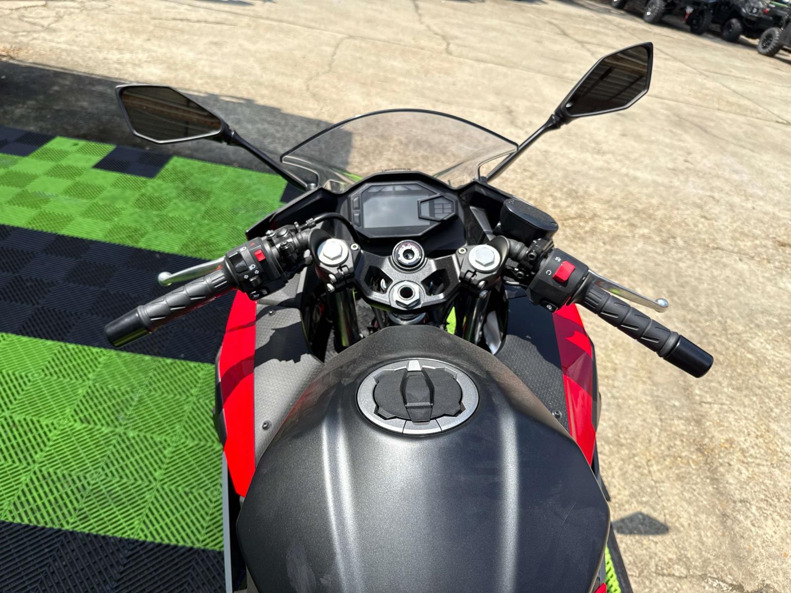 2025 Kawasaki Ninja 500 ABS - Photo 6